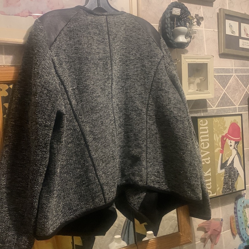 Ana jacket - Picture 10 of 13